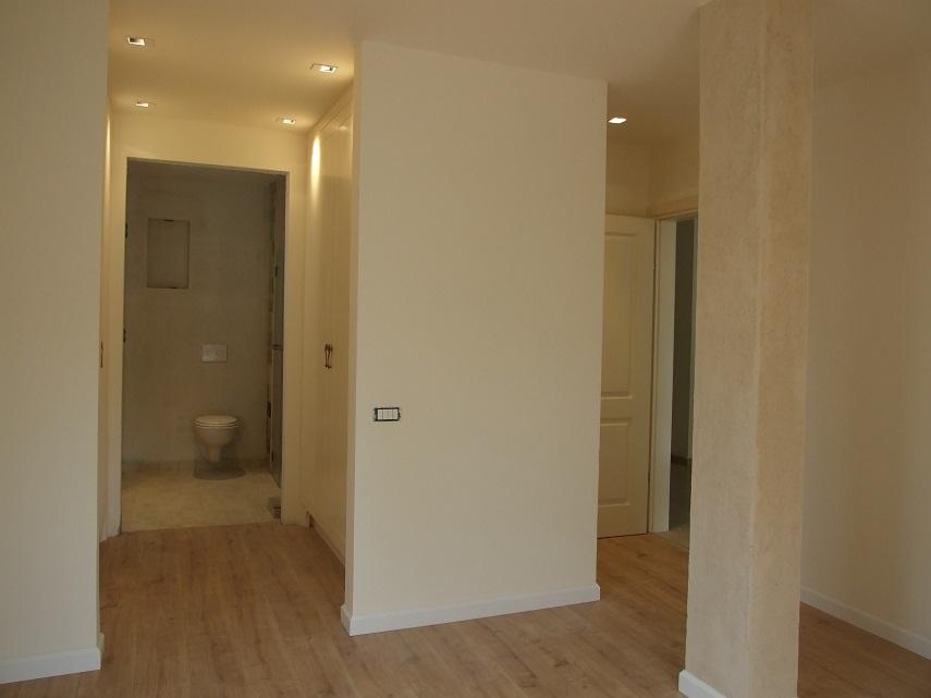 חלל חדר השינה לפני ריהוט