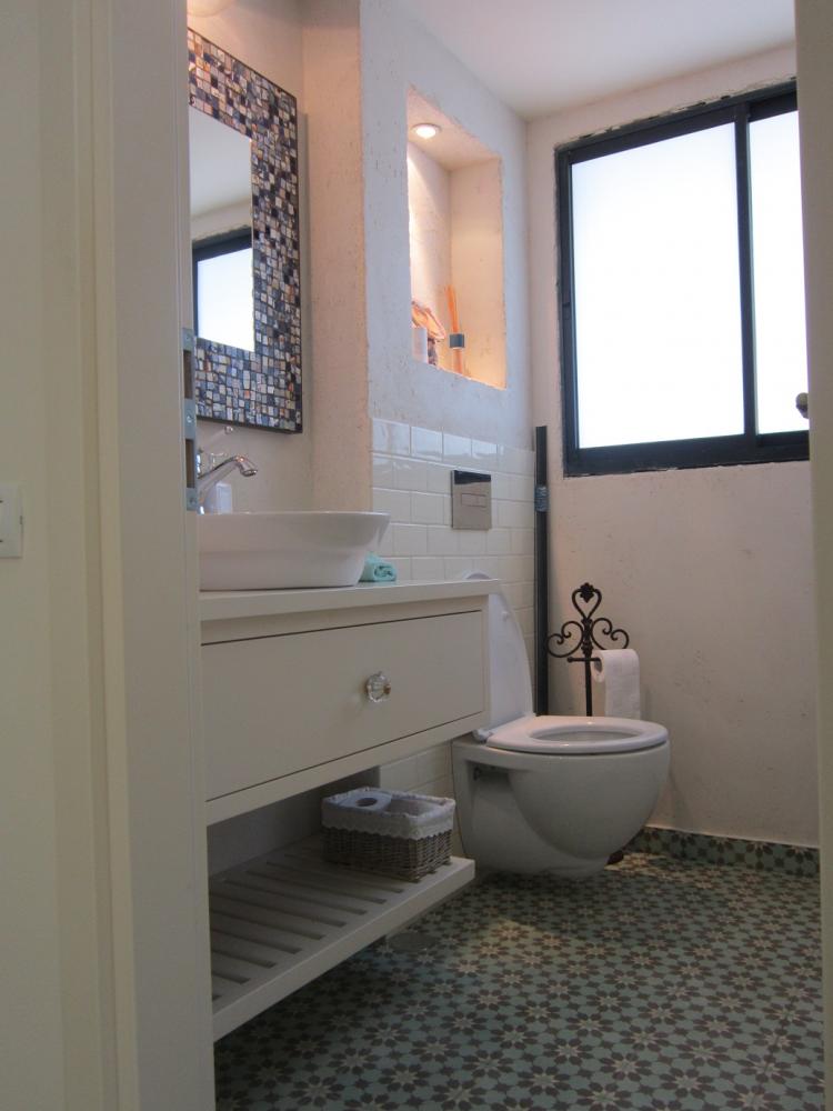 חדר רחצה אורחים