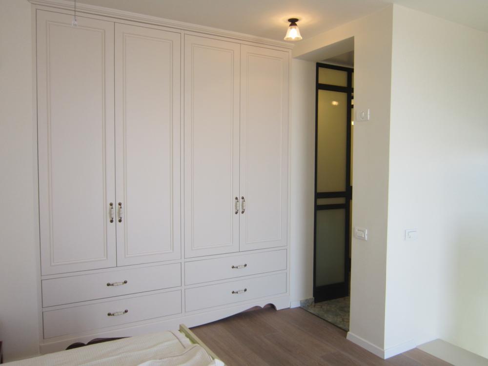 מבט לארון חדר הורים הזמנה אישית  "הנגרייה" בעיצוב הסטודיו