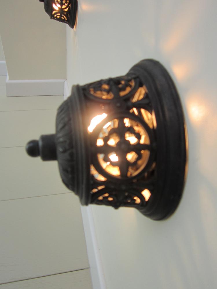 גוף תאורה יחודי בעיצוב הסטודיו