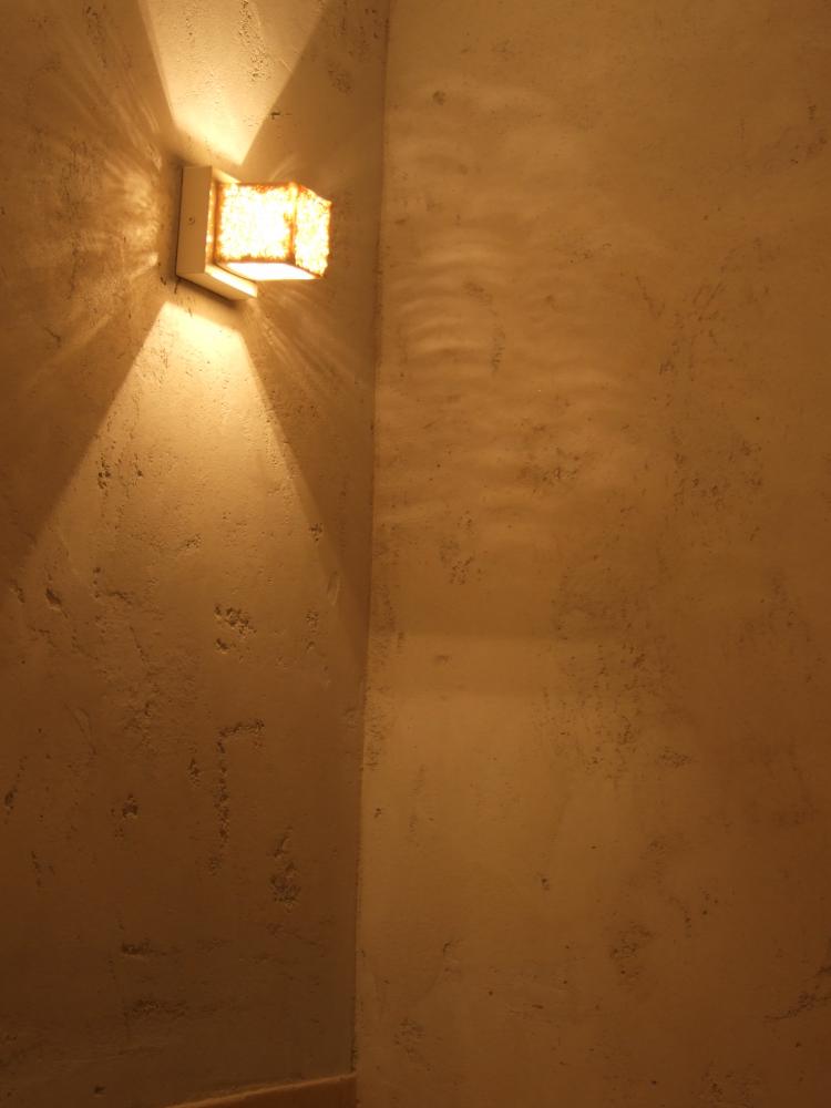 תאורה על קיר וגה