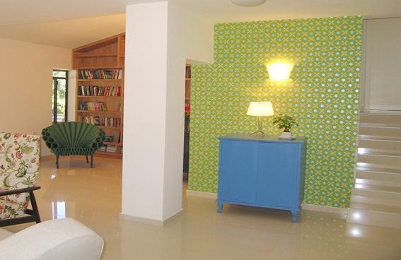 עיצוב קיר כניסה