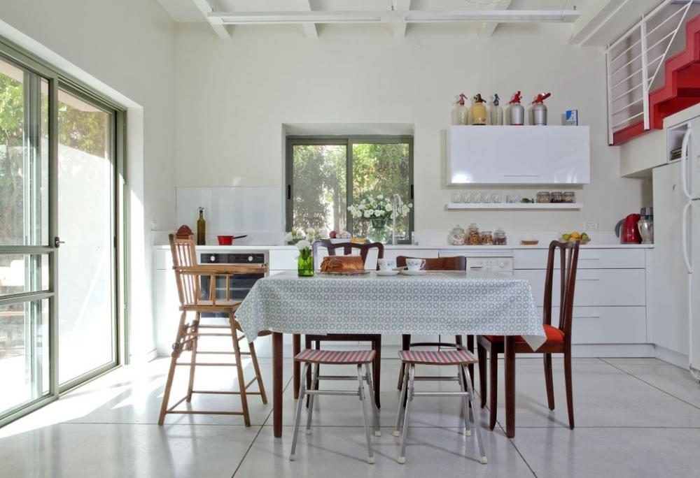 מבט אל המטבח