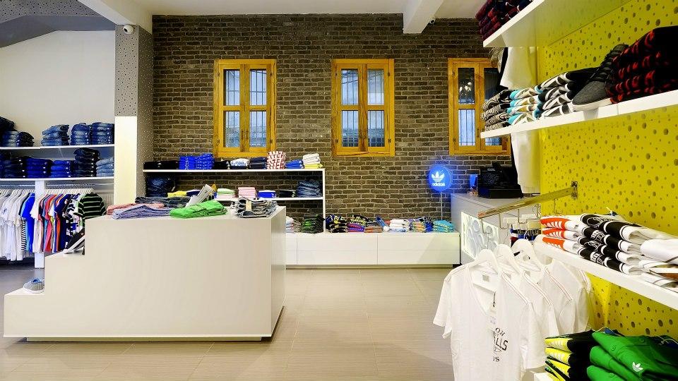 חנות בגדים-בלנקו 2