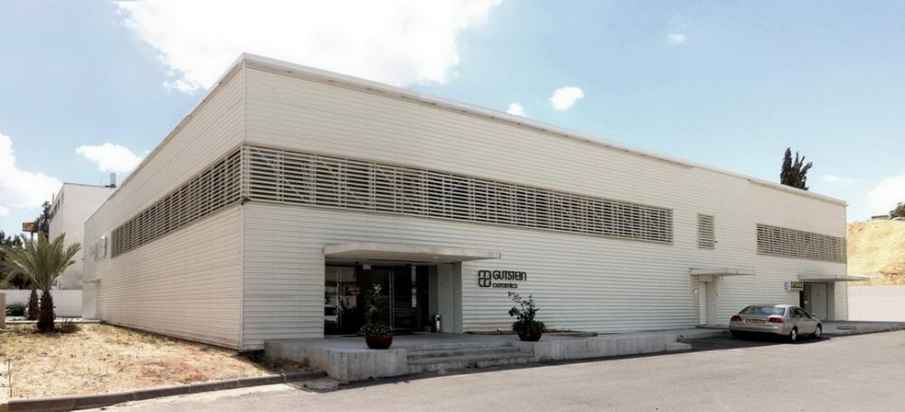 המבנה המחודש מבט לכניסה