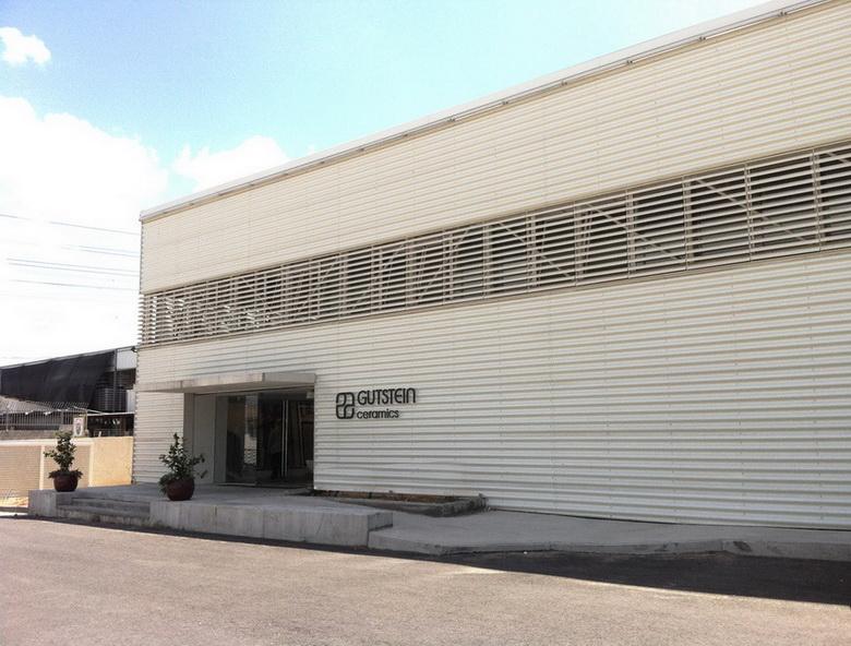 המבנה המחודש מבט לכניסה