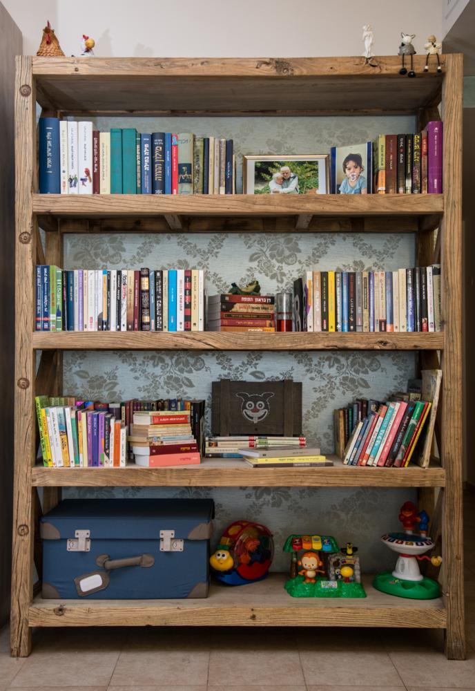 כוננית ספרים