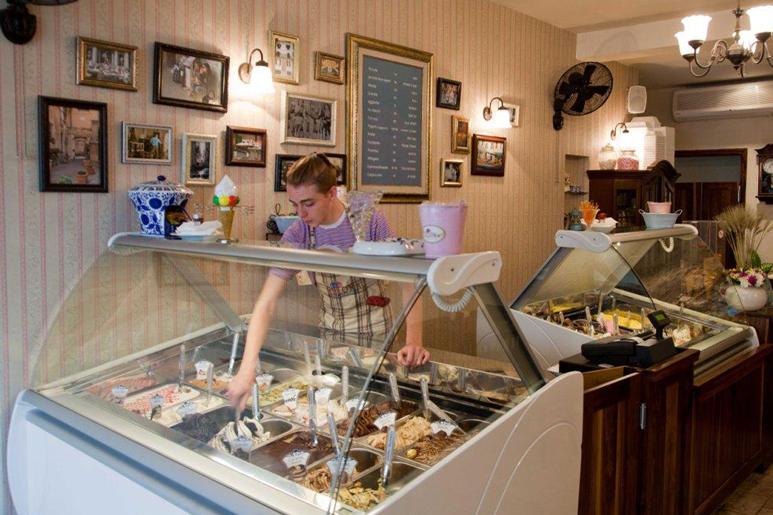 עיצוב גלידריה בסגנון איטלקי בתל אביב