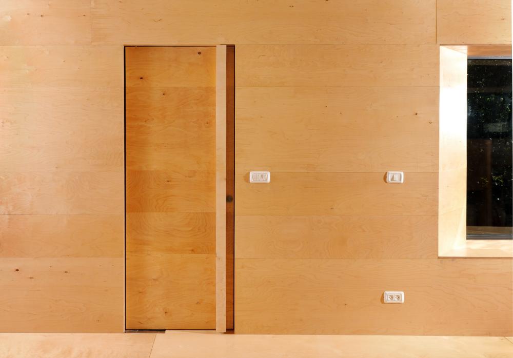 דלת הכניסה למשרד