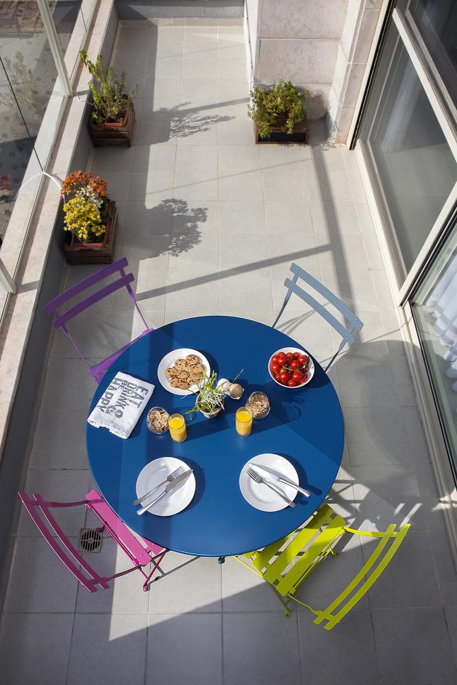 מרפסת צבעונית