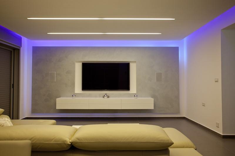 תאורת לדים בתקרה