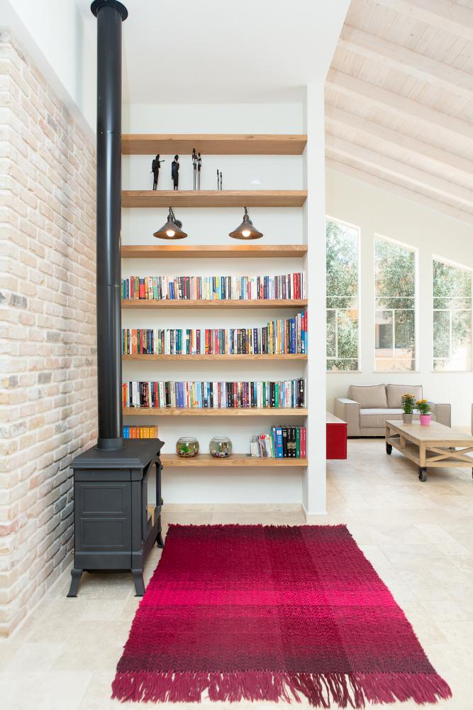 עיצוב פינת קריאה בבית מגורים במושב