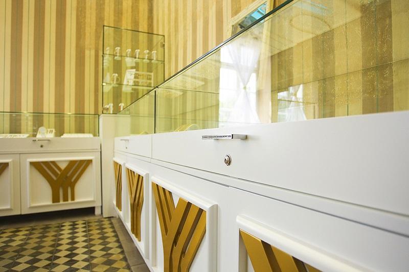 ריהוט ואיחסון התכשיטים