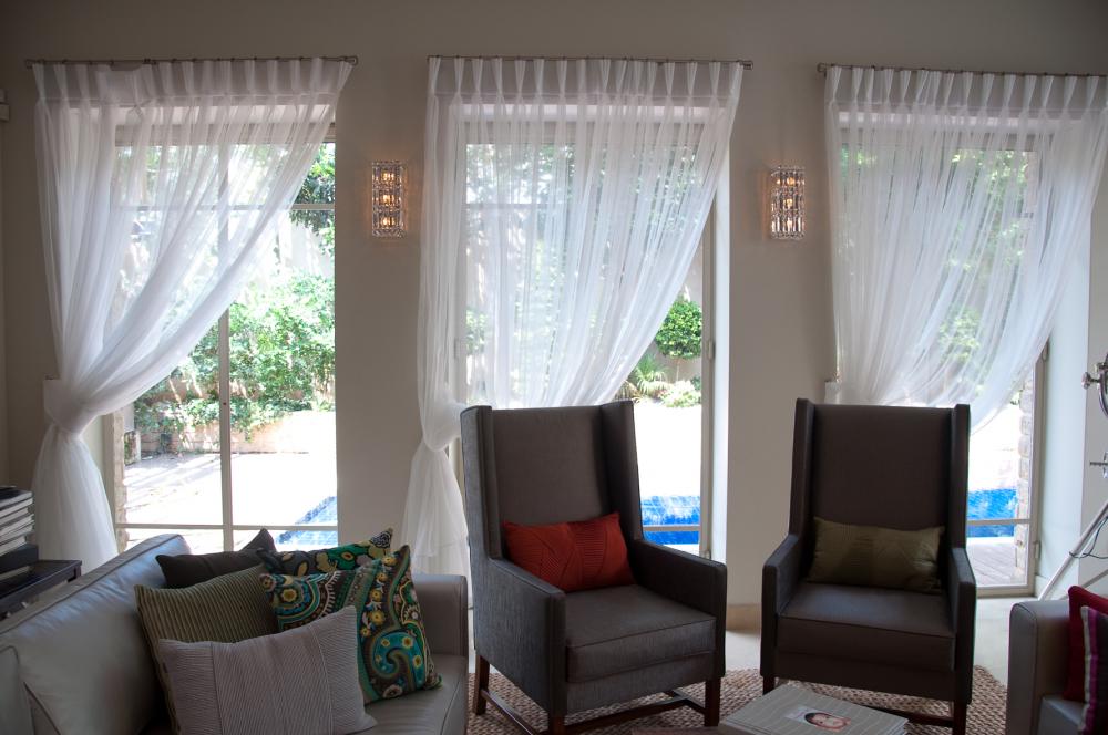 בית פרטי ברעננה - תאורת סברובסקי ווילונות