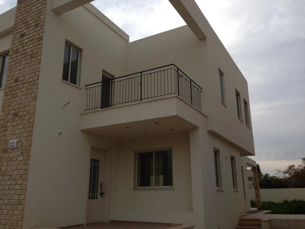 חזית קידמית.