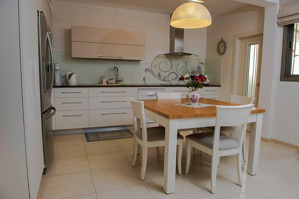 פינת אוכל במטבח