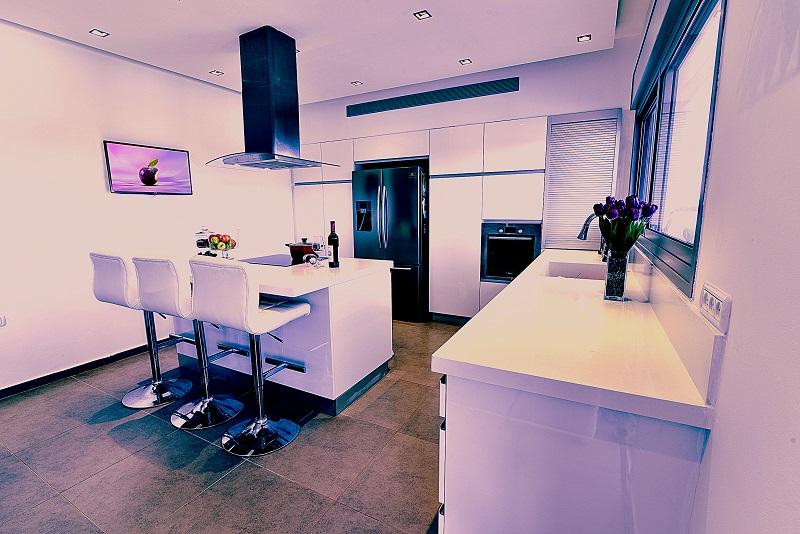 מבט נוסף אל המטבח