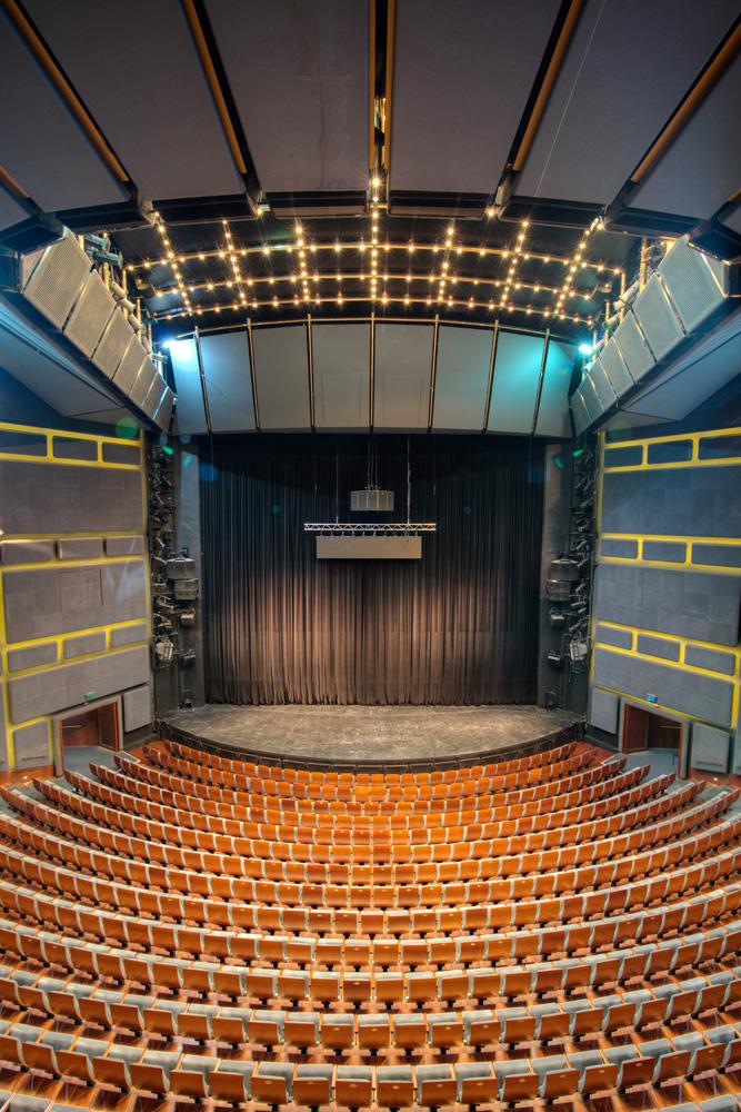 מבט על היכל מיציע