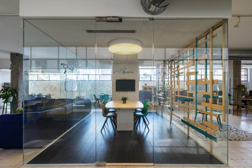 צילום משרדי חברת Cortica