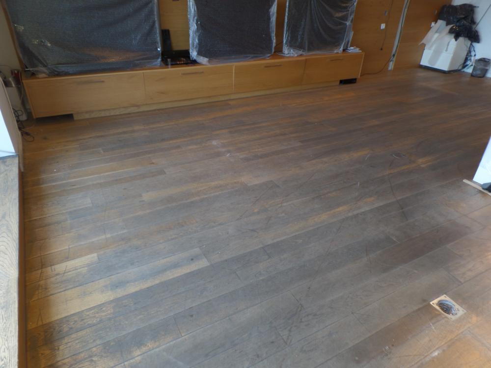 פרקט אלון גושני לפני חידוש פרקט