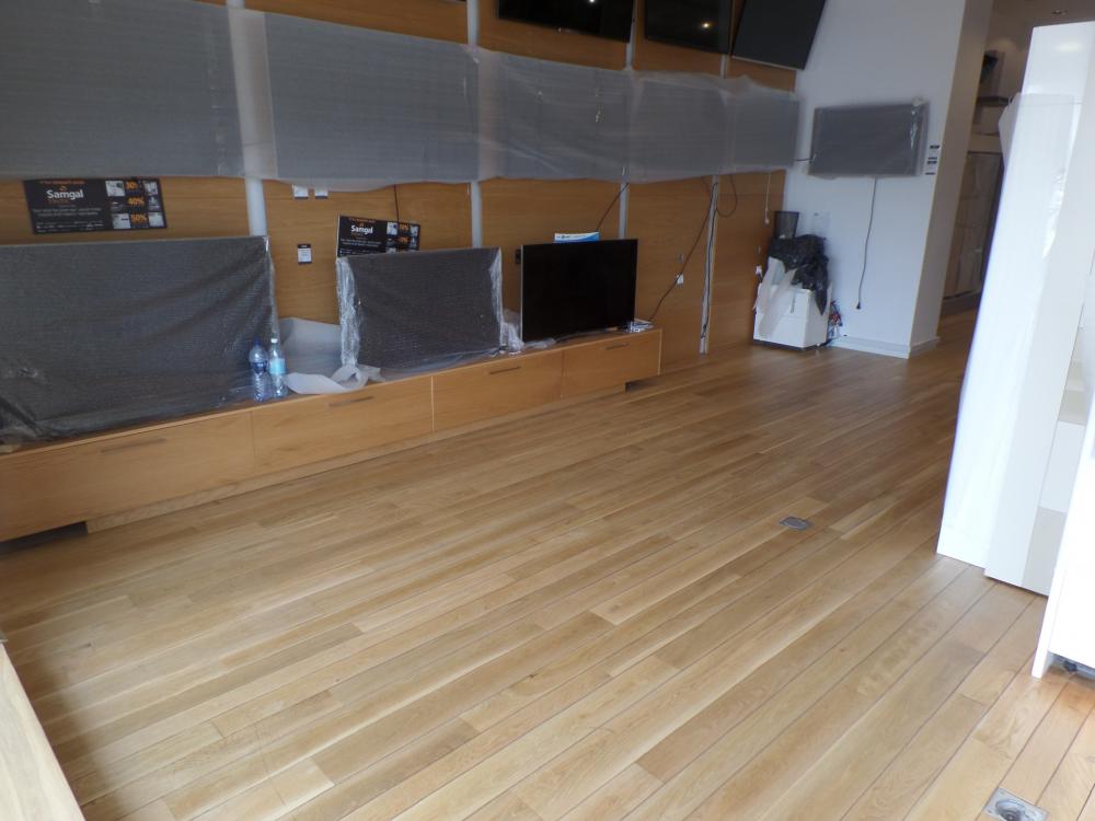 פרקט אלון גושני אחרי ליטוש פרקט וישום לכה