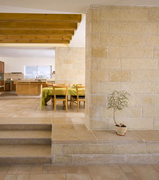 פרט ספסל הישיבה מאבן