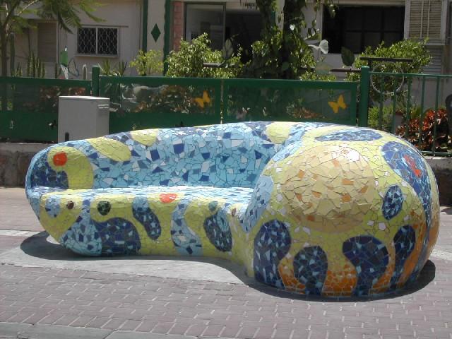 ספסל מעוצב באילת