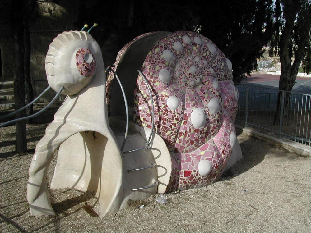 פסל משחק "שבלול"