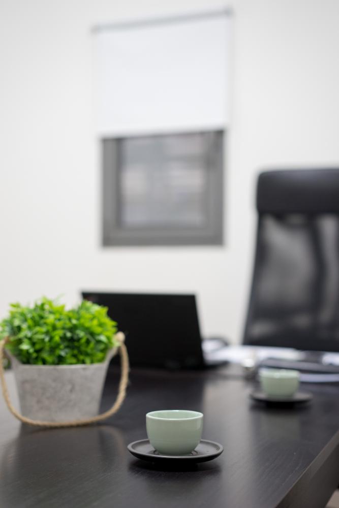 שולחן הדיונים