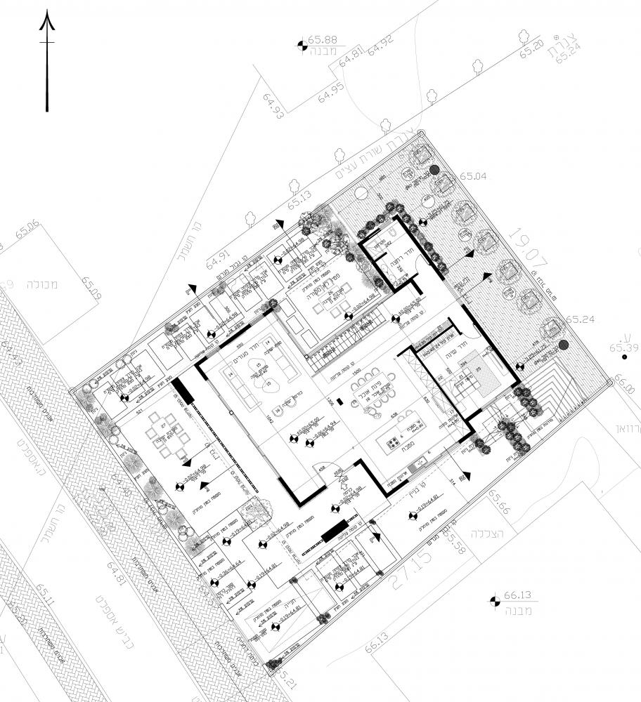 תכנית ריהוט ופיתוח שטח קומת קרקע