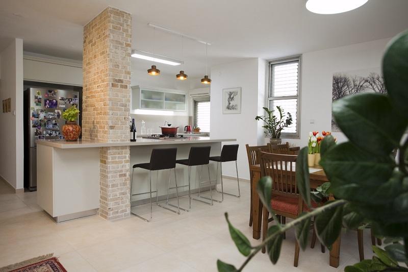 מבט אל המטבח