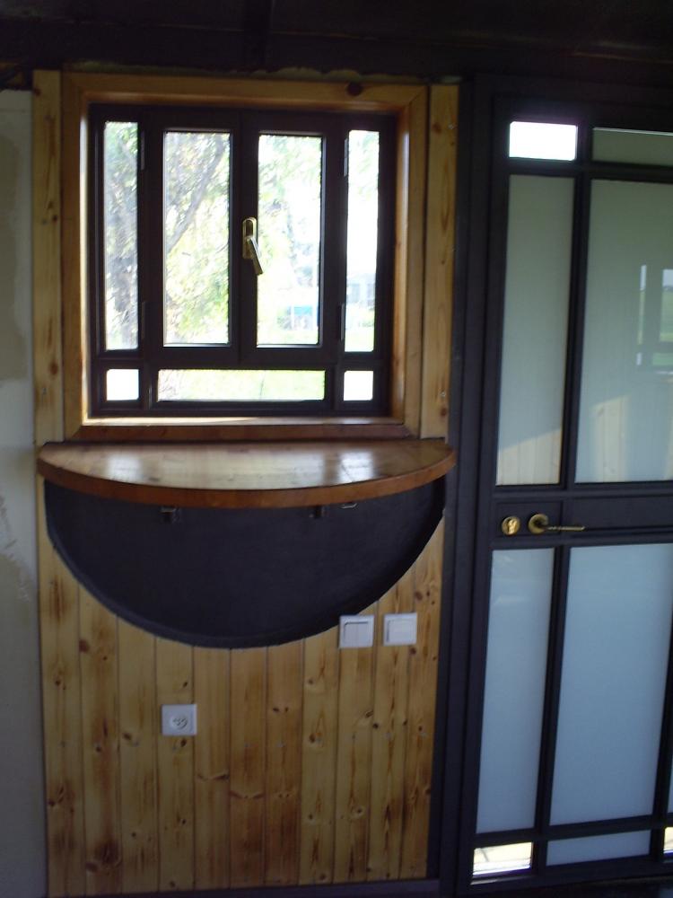 דלפק אכילה שקוע הקיר