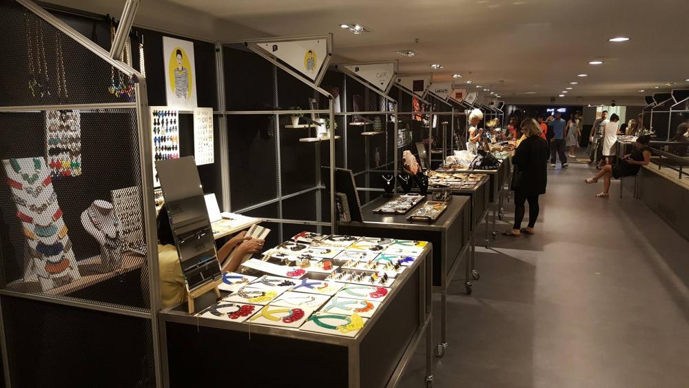 עמדות מעוצבות