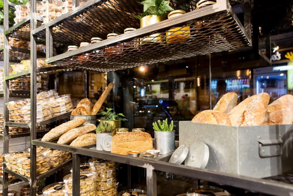 עיצוב מאפיה - דנה שקד - מעצבת פנים