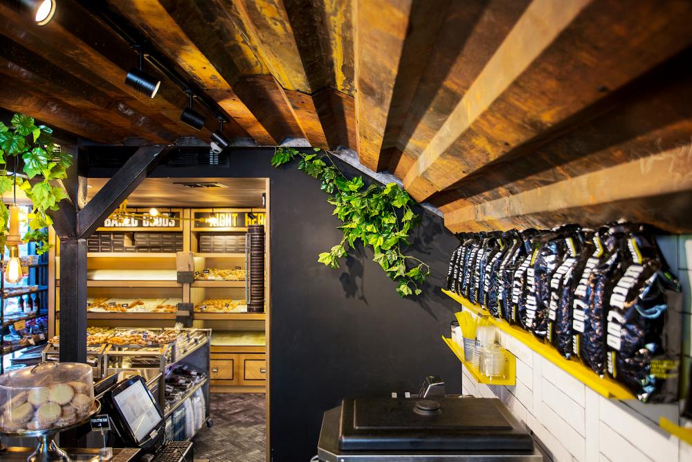 עיצוב מאפיה - דנה שקד - מעצבת פנים