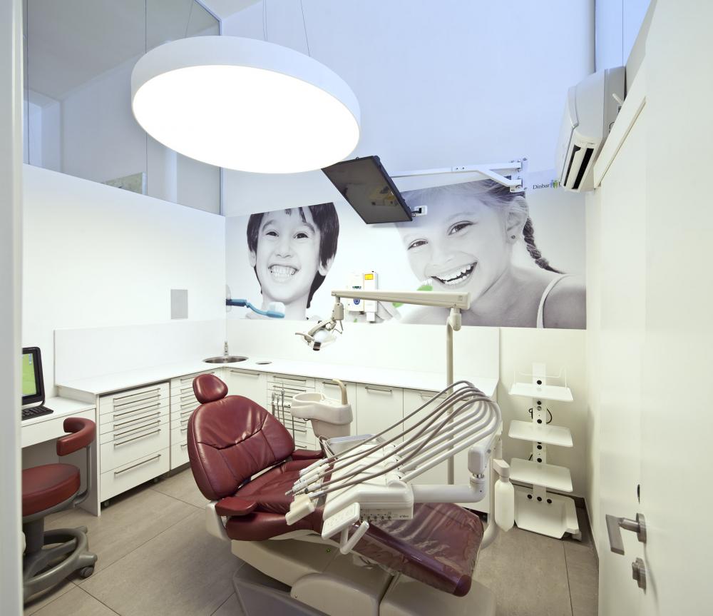 קליניקה לרופא שיניים 4