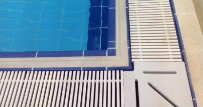 בריכת שחייה בית חינוך עיוורים - תעלת הגלישה