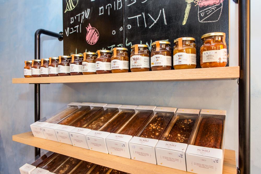 עיצוב בית קפה פטיסרי דנה שקד