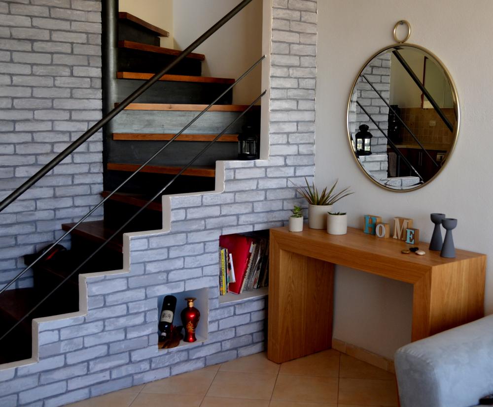 קוסולה שנפתחת לפינת אוכל