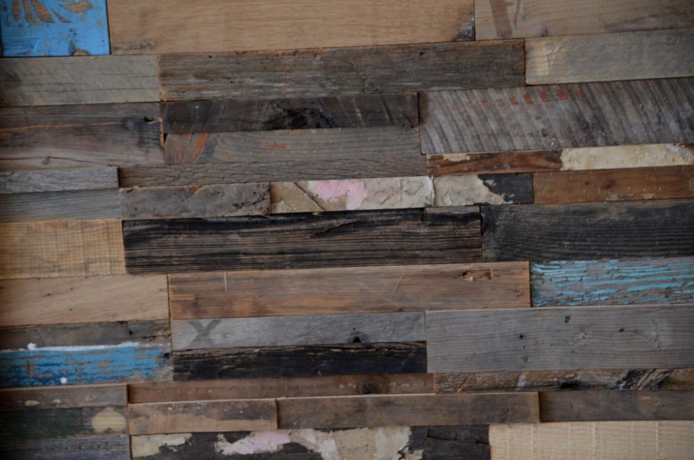 חיפוי סרגלי עץ