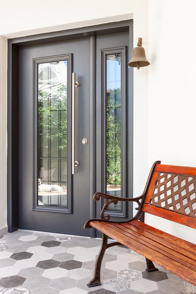 מבט מחצר כניסה מבט 2