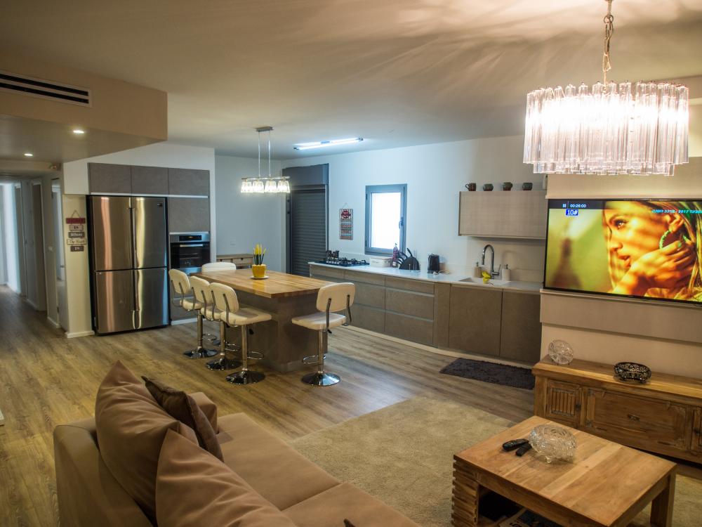 מבט מהכניסה