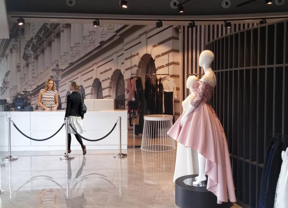 דלפק ואלמנט חציצה מרכזי