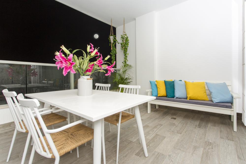 עיצוב דירת קבלן מרפסת