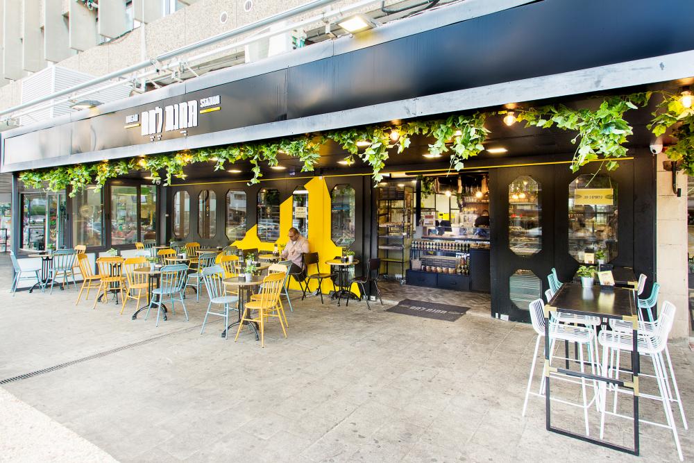 עיצוב תחנת לחם חזית רחוב