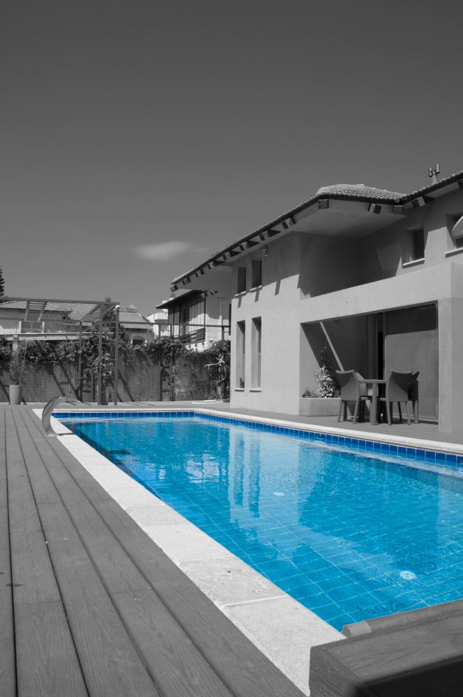בריכה פרטית בבית בהרצליה