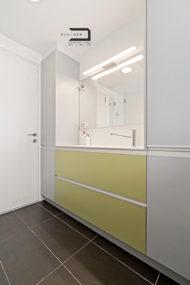 אמבטיה מודרנית