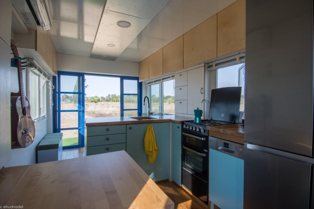 בית המשאית- חלל ציבורי